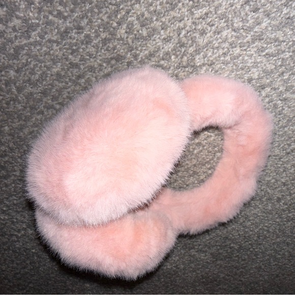 Juicy Couture Pink Faux Fur Earmuffs - Picture 8 of 8